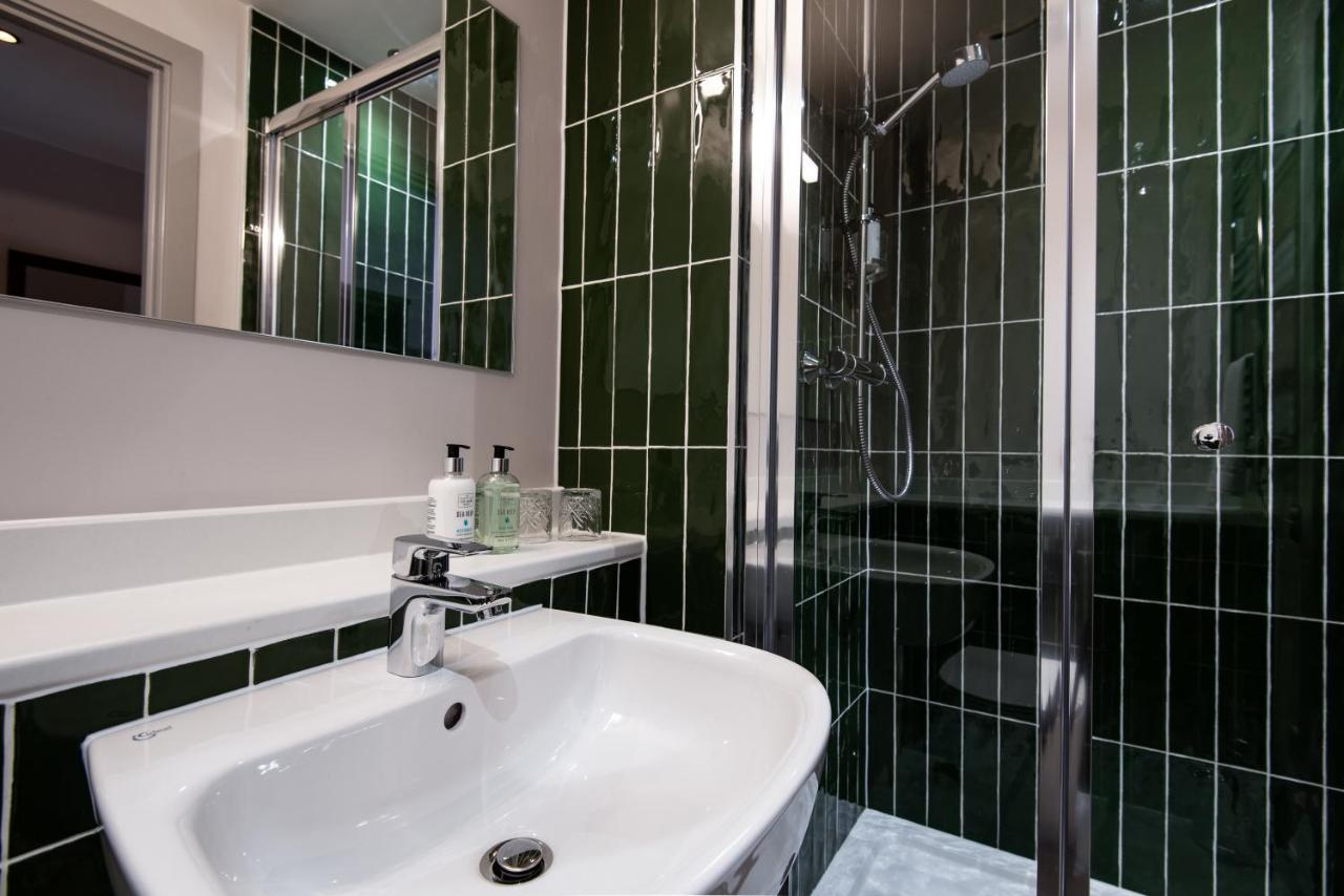 The - The Collection Group Inn 4*