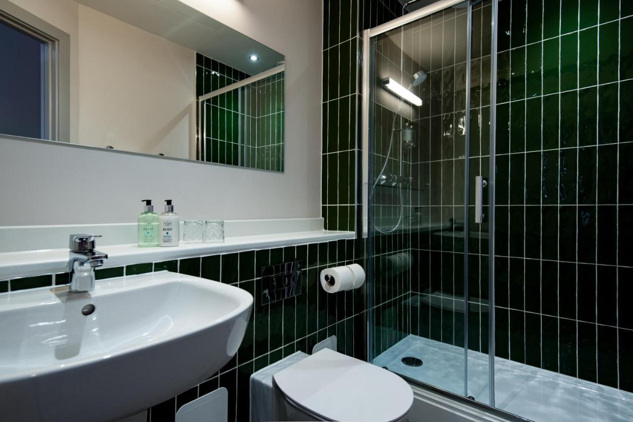 The - The Collection Group Inn 4*